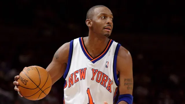 Nike Air Zoom Huarache 2K4 in Knicks colors with the 1 Cent logo